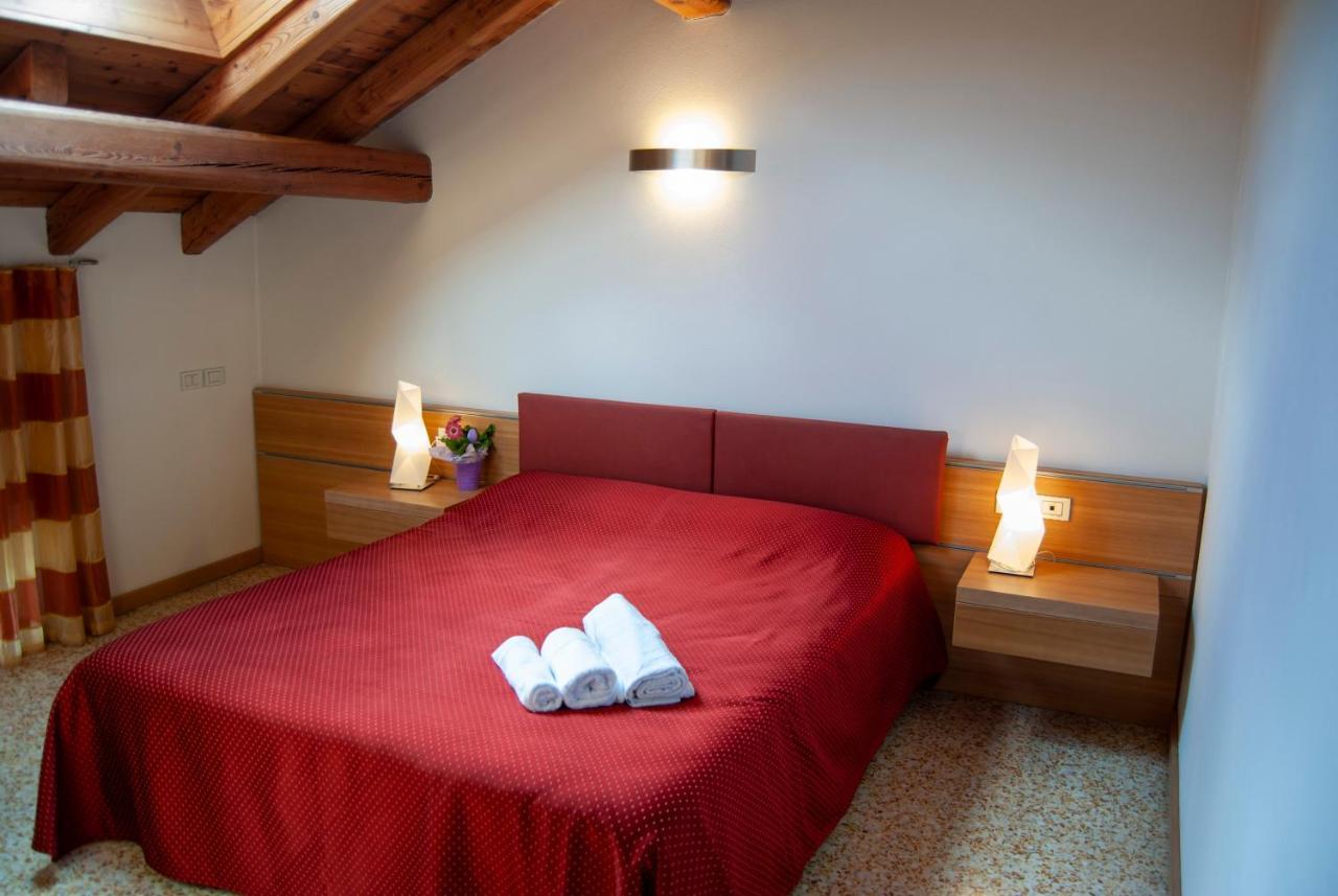 Agriturismo Antico Splendore Villa Pullir Buitenkant foto
