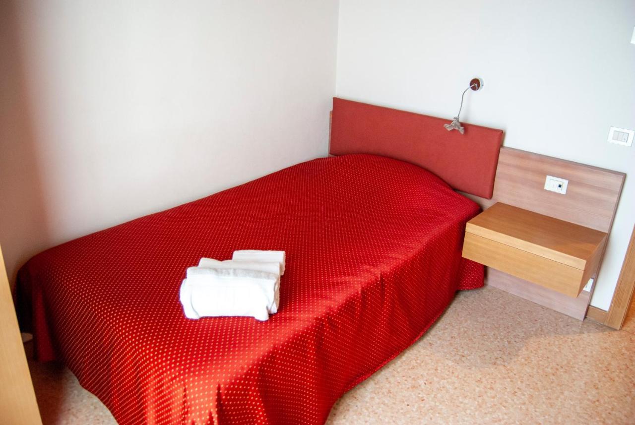 Agriturismo Antico Splendore Villa Pullir Buitenkant foto